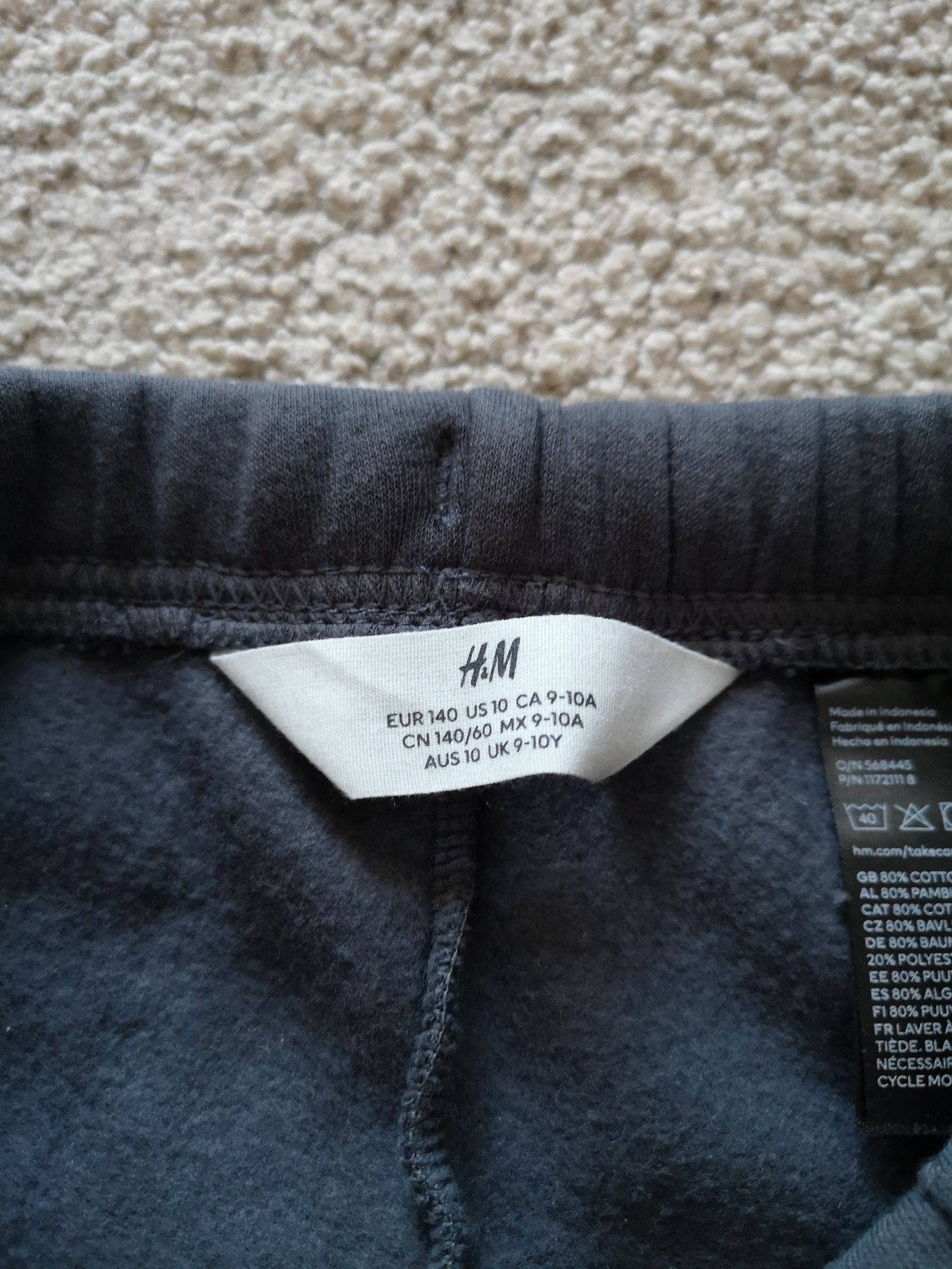 Bojówki ocieplane H&M w r 140. Stan bardzo dobry.