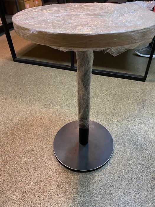 Продам кофейный столик