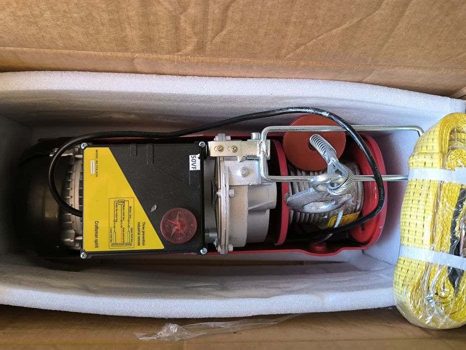 Guincho elétrico VEVOR 2200 lb, cabo de aço, 1600 W, 220 V, controle r