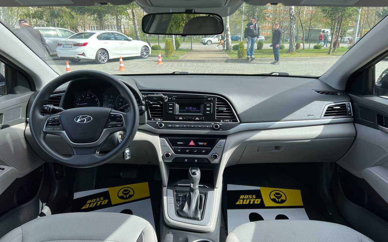 Hyundai Elantra 2017