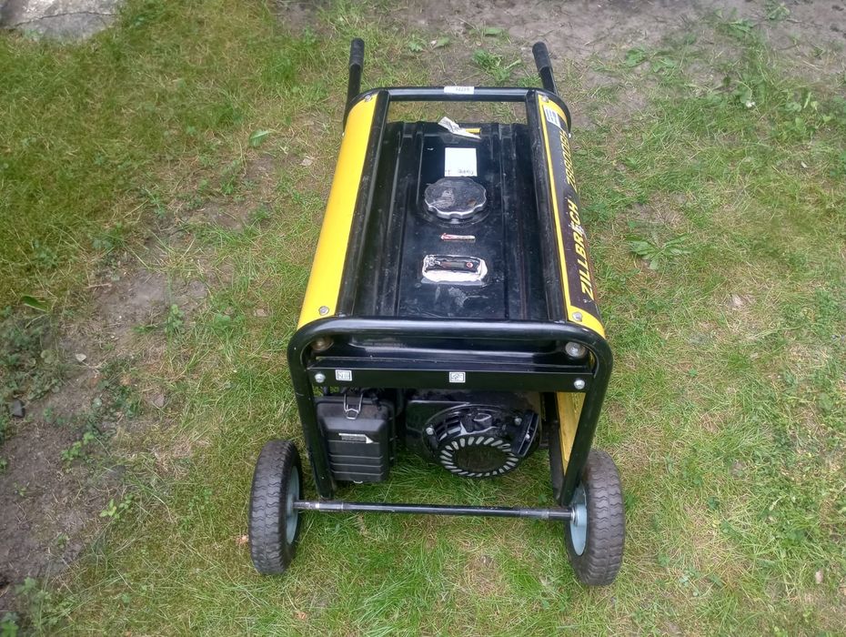 Agregat prądotwórczy 7.5 Kw  4 razy użyty podczas wyjazdu kempingowego