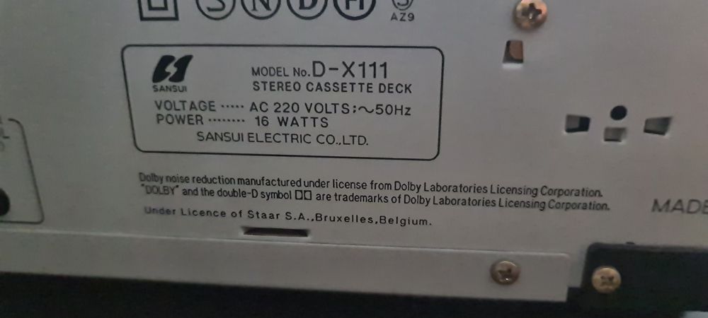 Magnetofon kasetowy Sansui D-X111