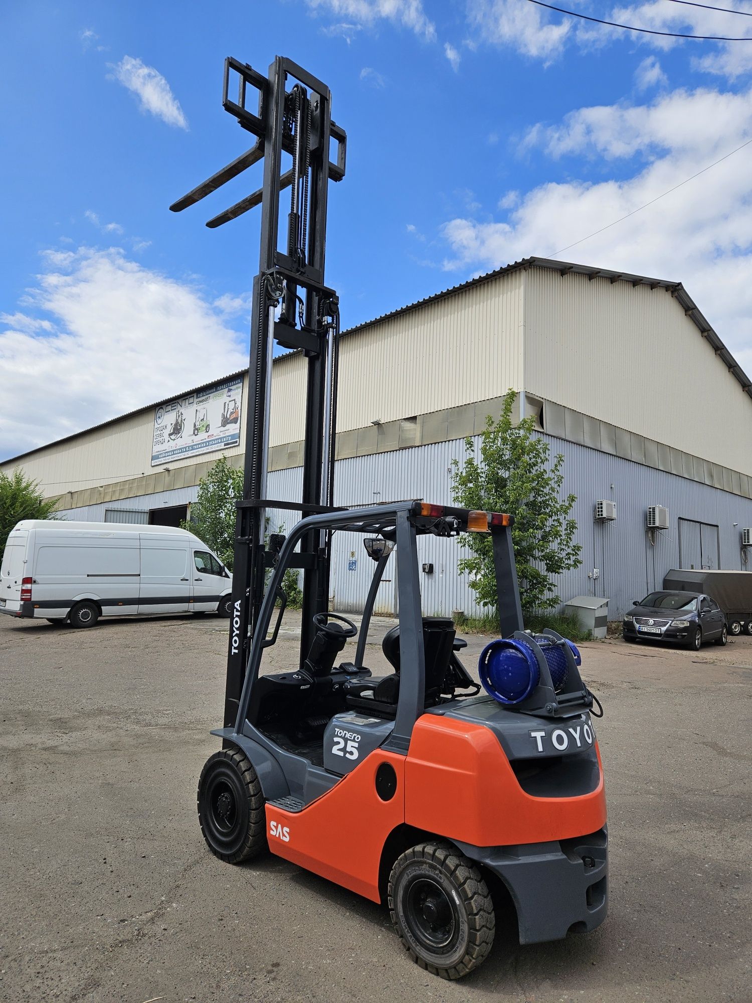 Навантажувач Toyota 2,5 т газ. Вилочный погрузчик Тойота газ 2,5 т