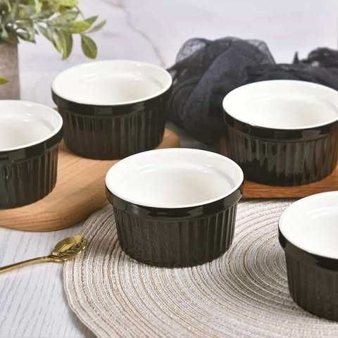 Zestaw porcelanowych ramekinów z pokrywką 260ml
