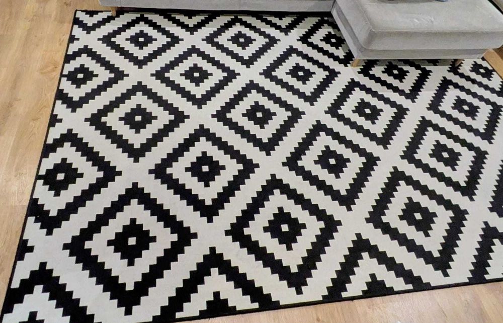Tapete 2x3 metros branco e preto – moderno e grande!