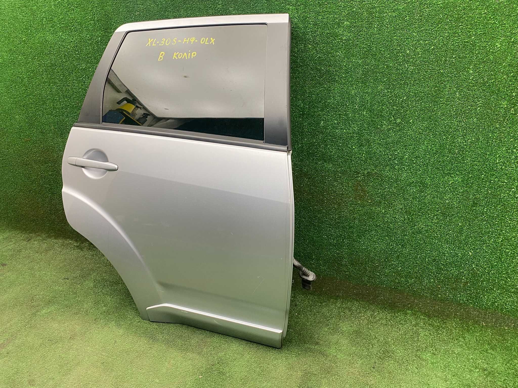 Дверка задня права Mitsubishi Outlander XL