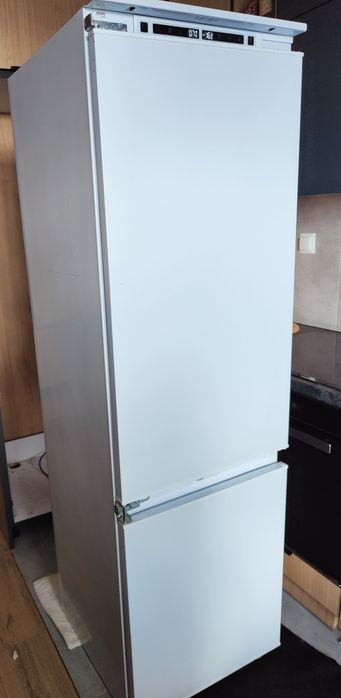 Lodówka do zabudowy Amica