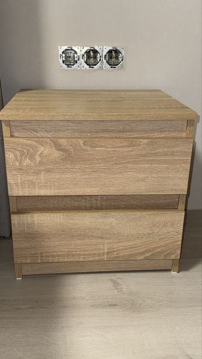 Продам приліжкові тумби