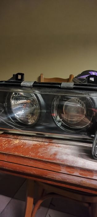 Lampy + halogeny e36 ZKW jak nowe