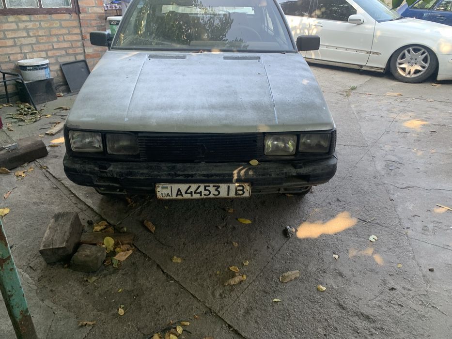 Продам рено11 в розборі