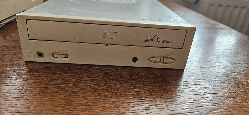 Stacja Cd rom wewnętrzny