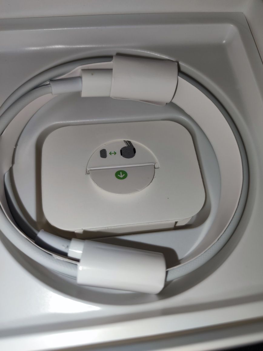 Air pods 2pro Apple białe słuchawki