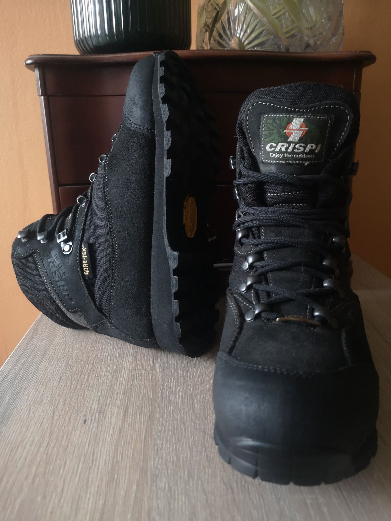 Crispi 38 buty Trekkingowe Górskie Trekkingi GoreTex Vibram