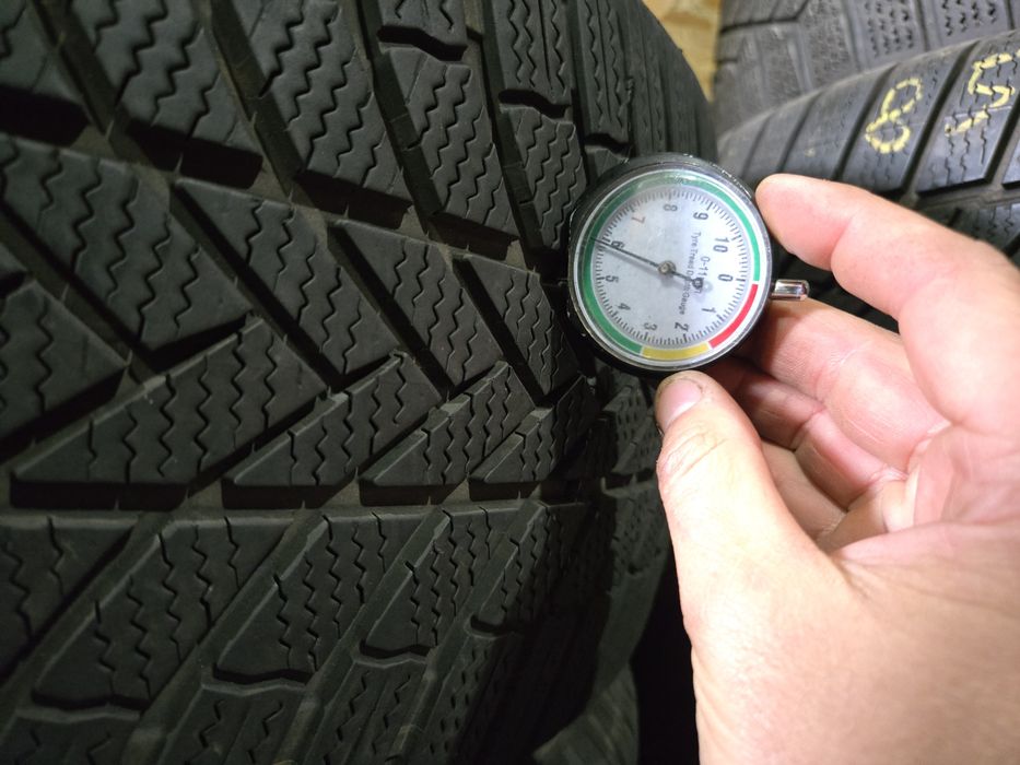 255/50R19 Bridgestone LM005