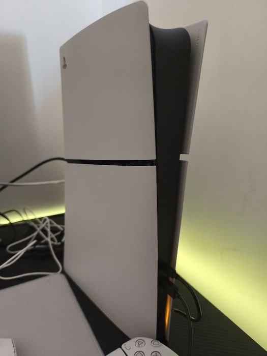 PlayStation 5 praticamente nova com Garantia