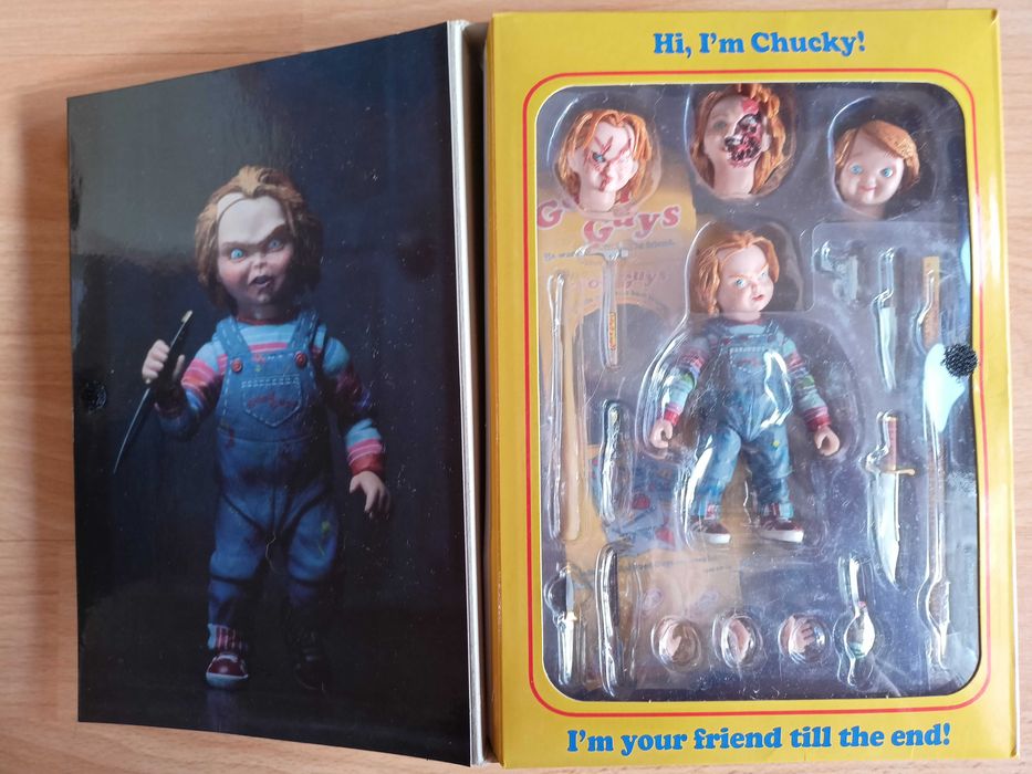 Laleczka Chucky z wymiennymi elementami