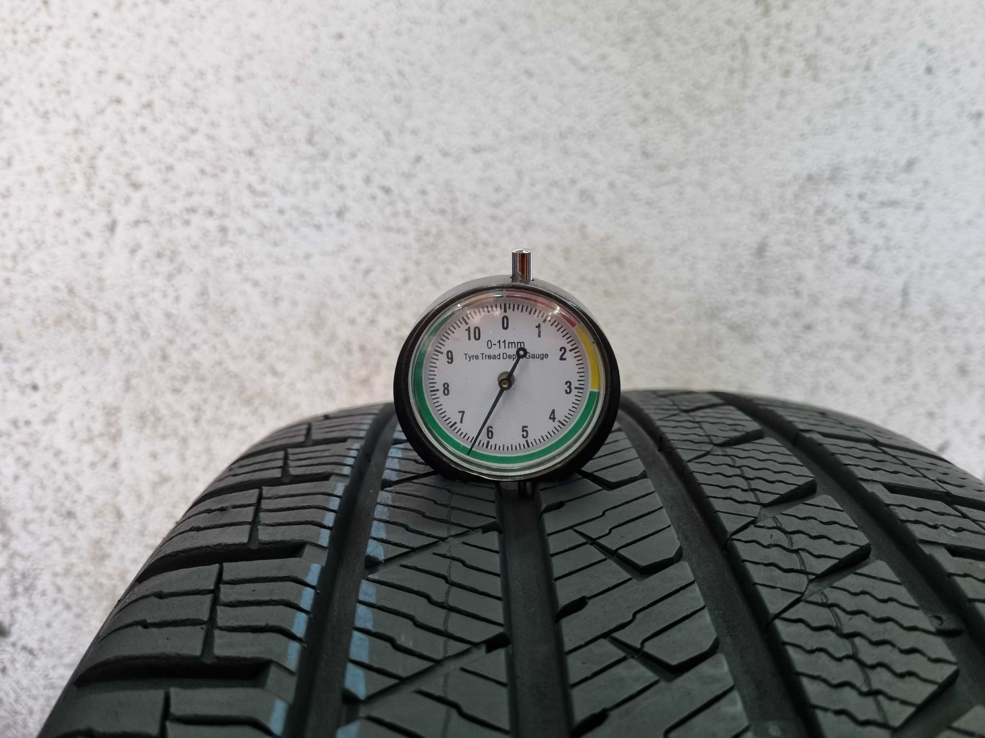 225/40/18 92V Vredestein Quatrac Pro + D.4023