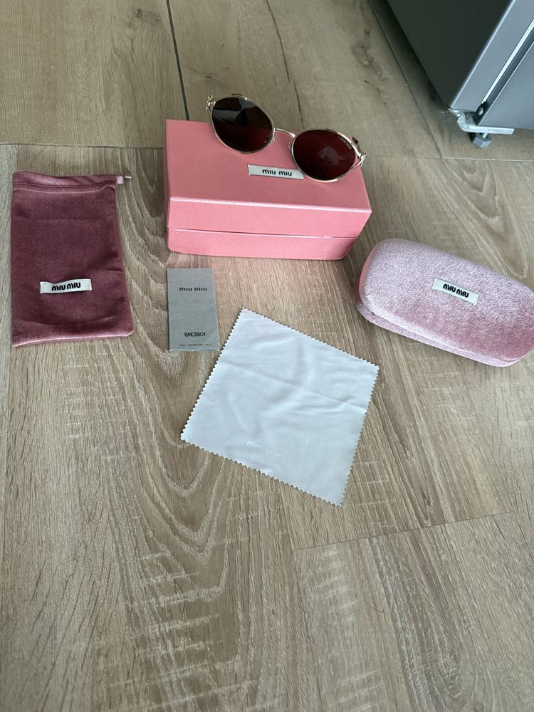 Miu Miu okulary przeciwsłoneczne MiuMiu