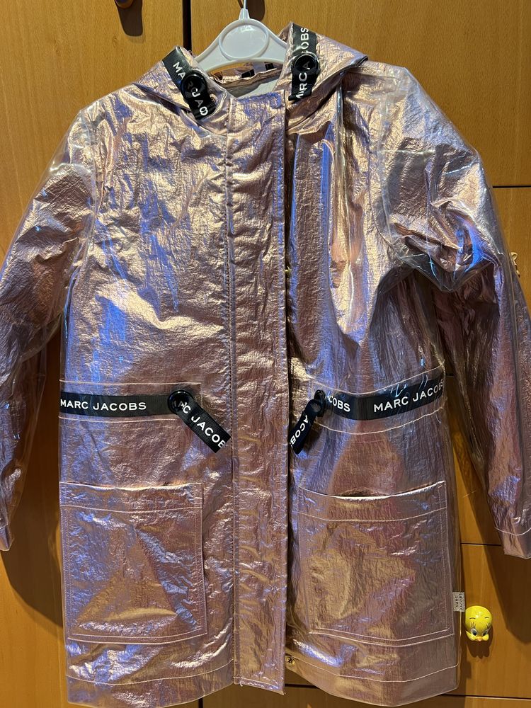 Impermeavel rosa original marc jacobs tam 6 anos novo sem etiqueta