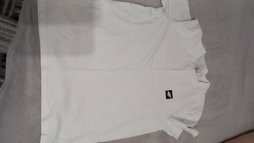 Zestaw sporowy- spodnie Cropp, bluza House,koszulka 4F