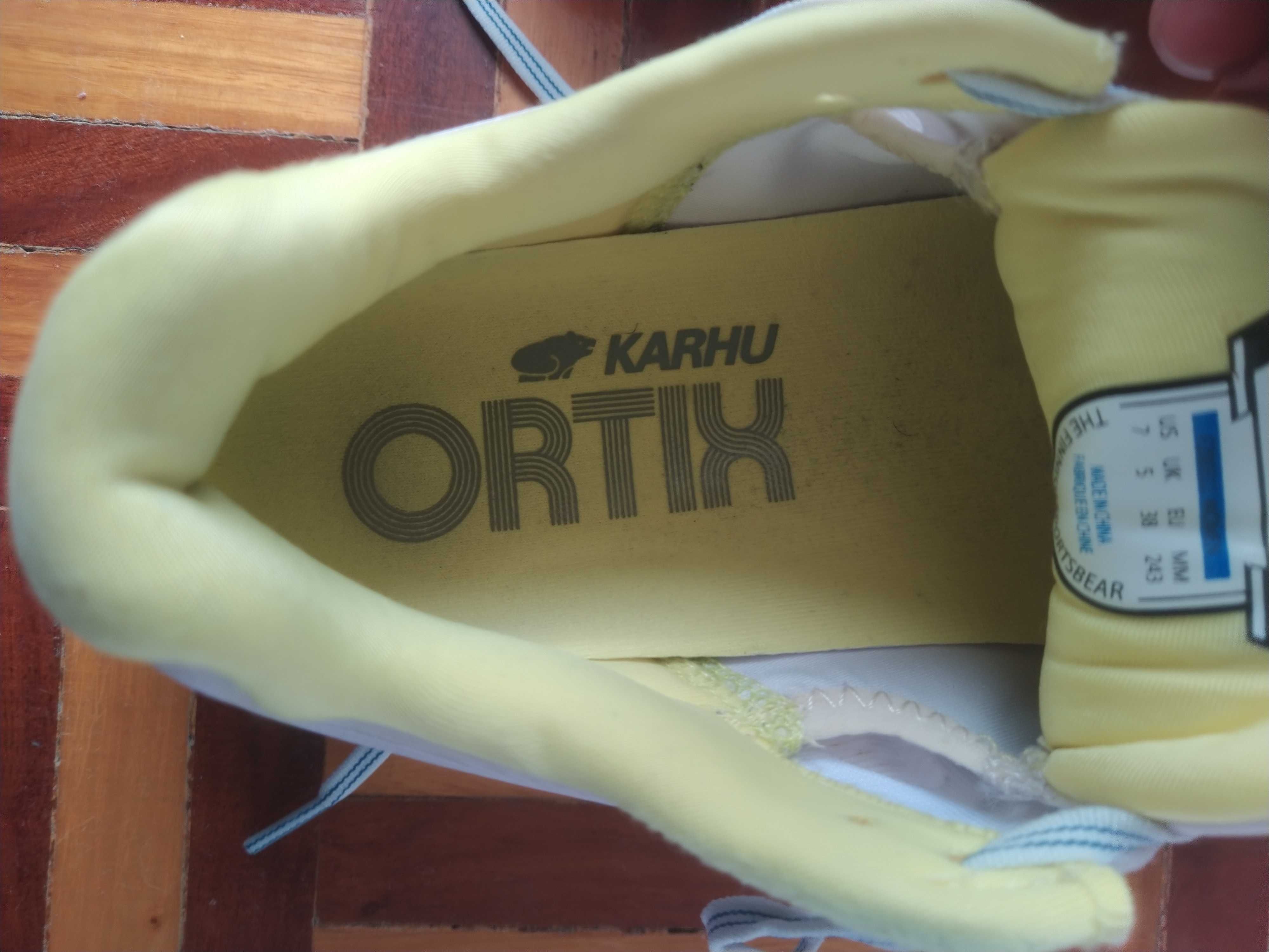 Sapatilhas running Karhu