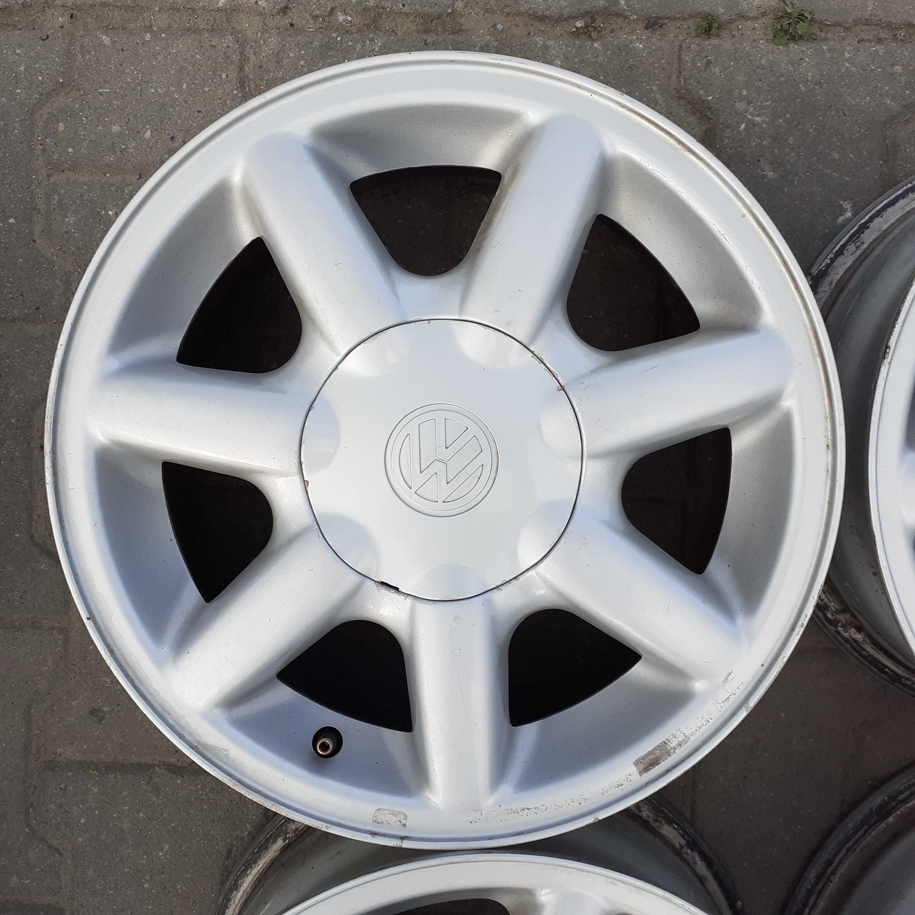 Felgi aluminiowe  VW 4x100  6Jx14 ET45 Nr.125