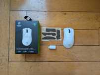 Rato Razer Deathadder V3 Pro Branco (com defeito no scroll)