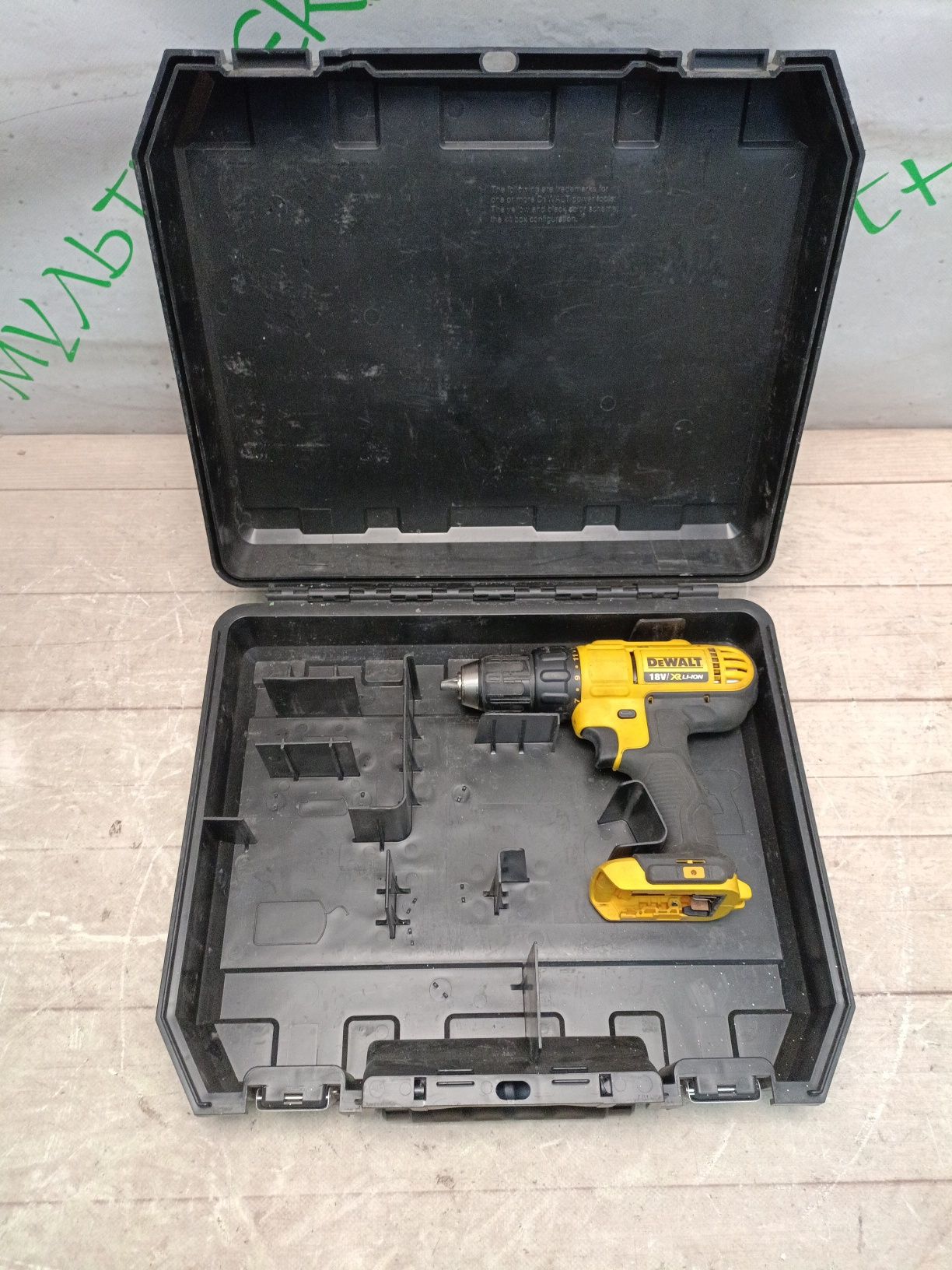 DeWALT DCD771 акумуляторний ударний дриль-шуруповерт