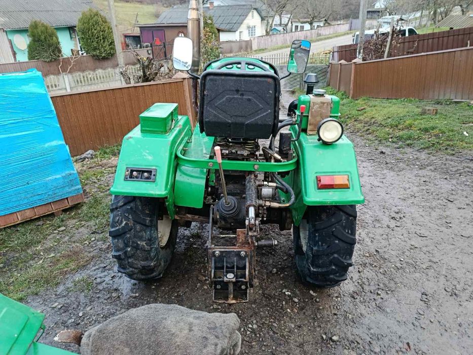 Продам трактор у хорошому стані Zubr t 25