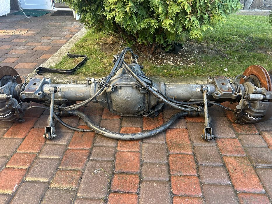 Продаеться 37-9 , 41:11,35:8, привезені з Італіі в доброму стані