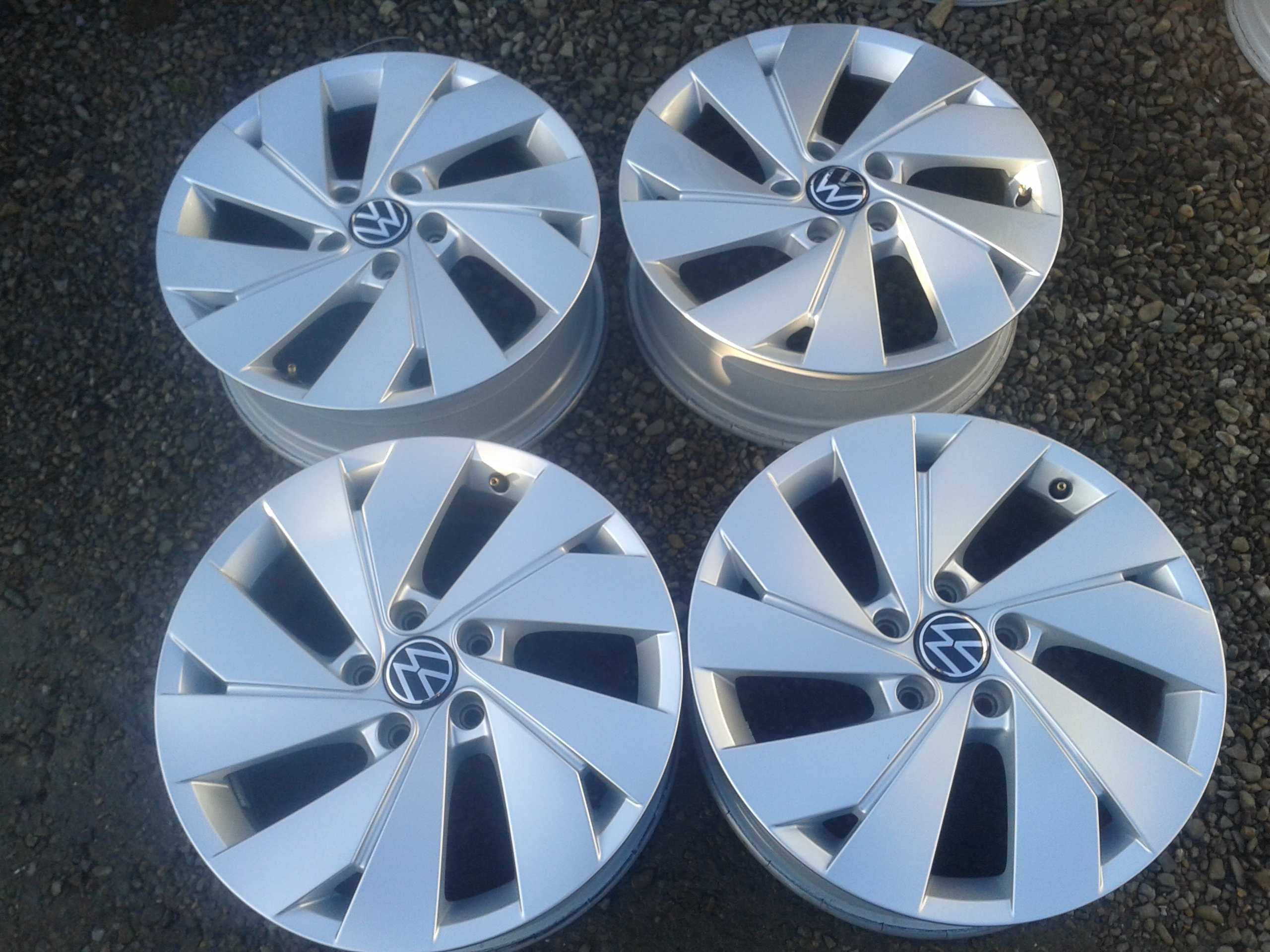 oryginalne felgi r17 passat troc t-roc tiguan sharan 5x112 taigo 6,5j