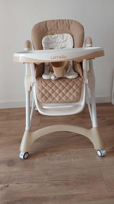 Продам стільчик для годування Сarrello caramel