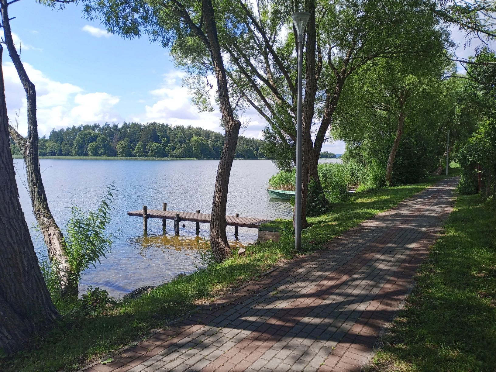 Domek nad jeziorem, linia brzegowa ,jezioro, SUPER OFERTA NA WRZESIEŃ!