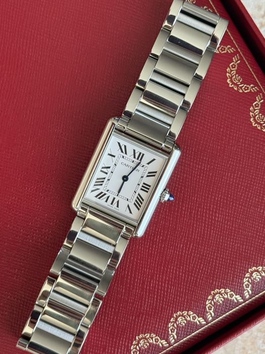 Cartier Tank must 2025