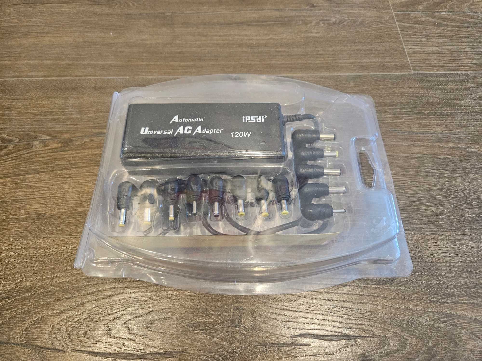 Adaptador Universal de Corrente DC