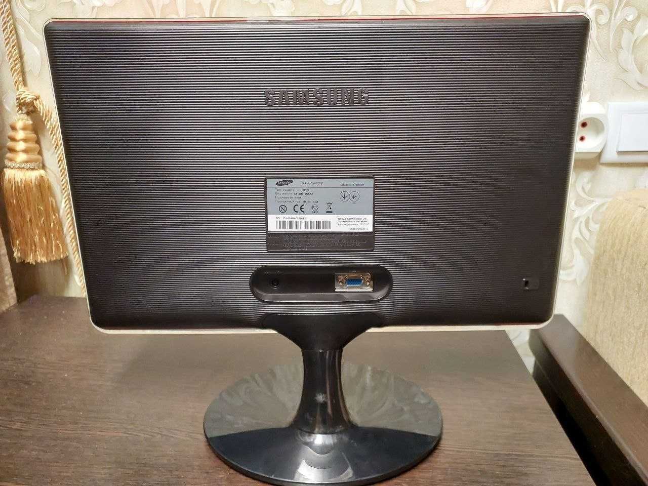 Продам монитор Samsung SyncMaster S19B370