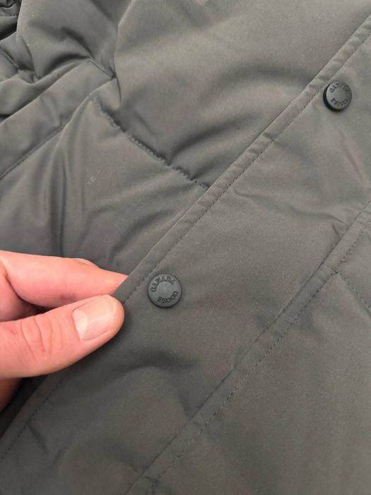 Canada Goose Puffer Jacket Grey Black Logo