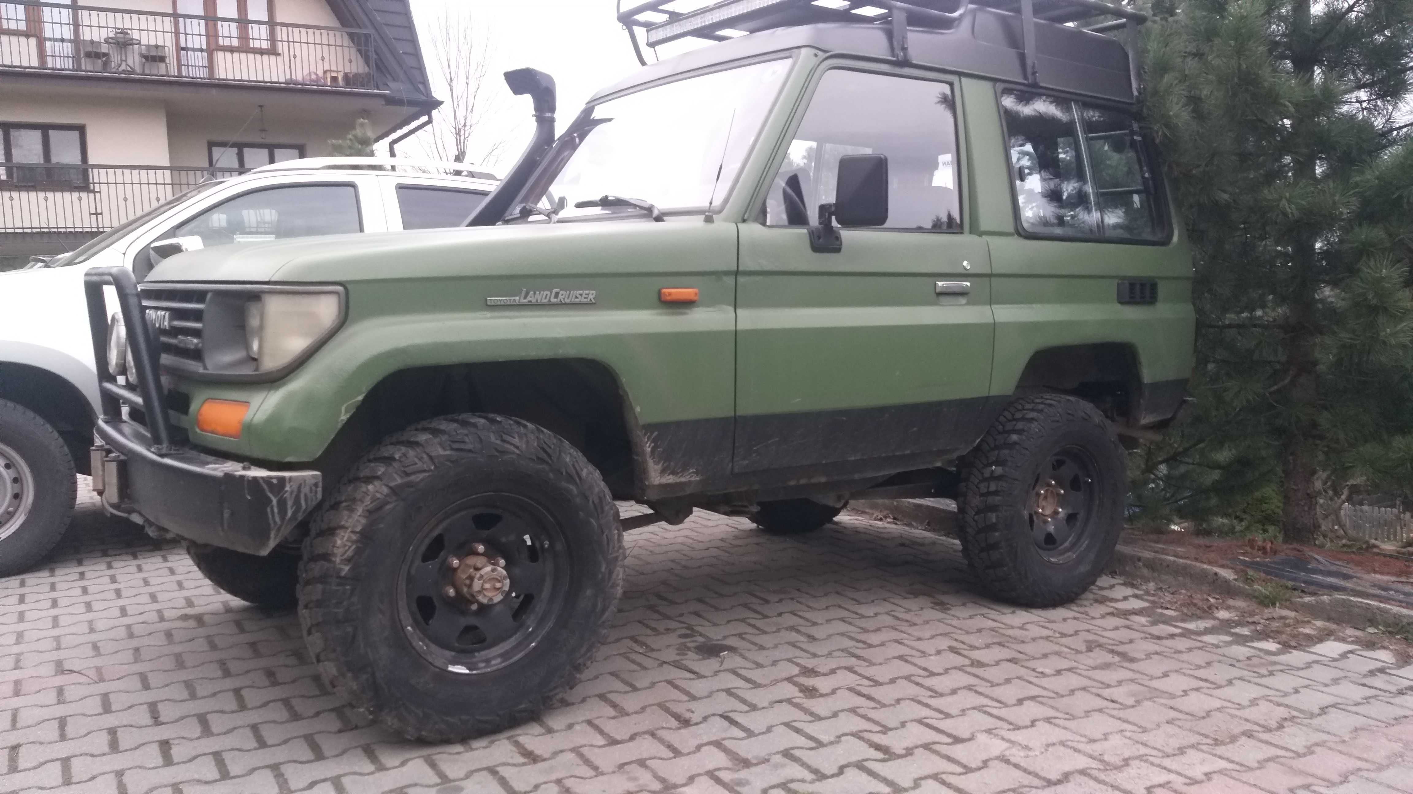 Toyota land cruiser lj70