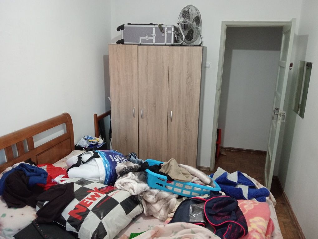 Vende se mobília de quarto em bom estado geral