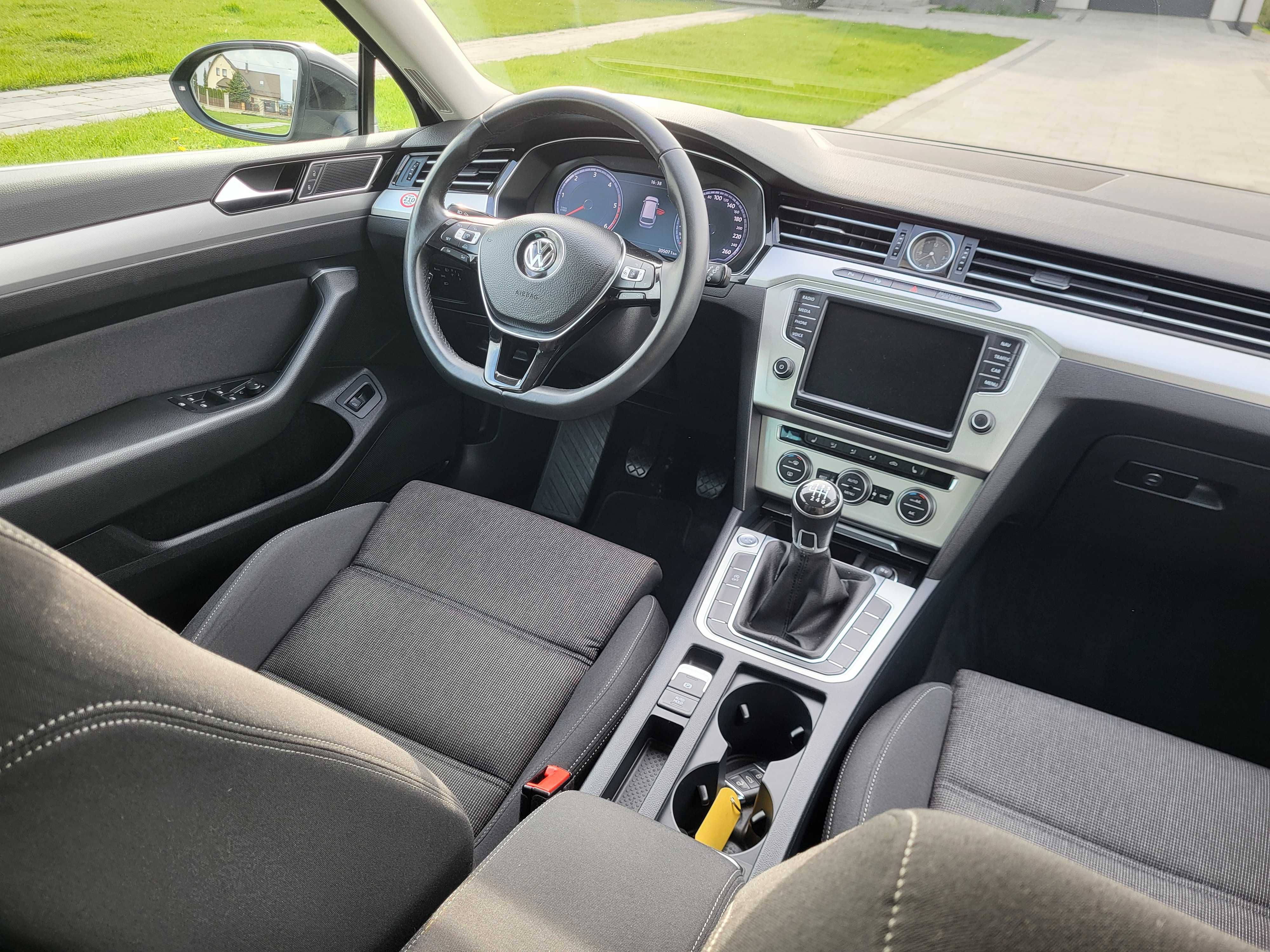 Volkswagen Passat 2.0 TDI 2015 Virtual Cockpit