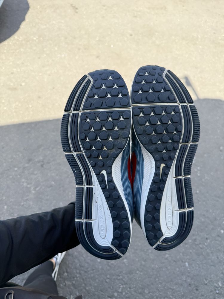 Nike zoom кроссовки оригинал 42 размер