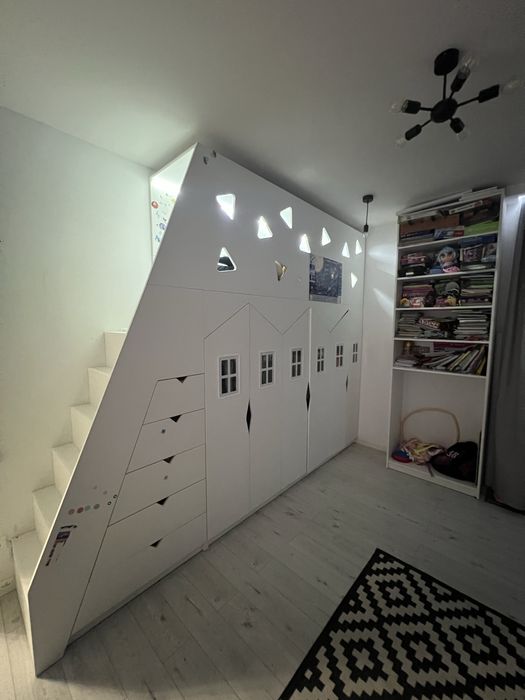 Дитяче ліжко+стінка+стелаж(дитяча кімната)