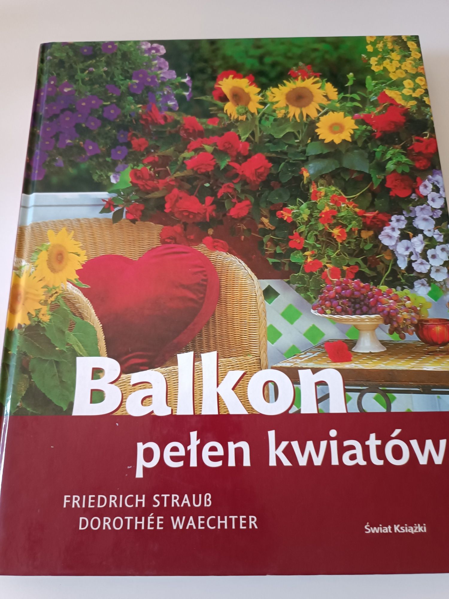 Balkon pełen kwiatów