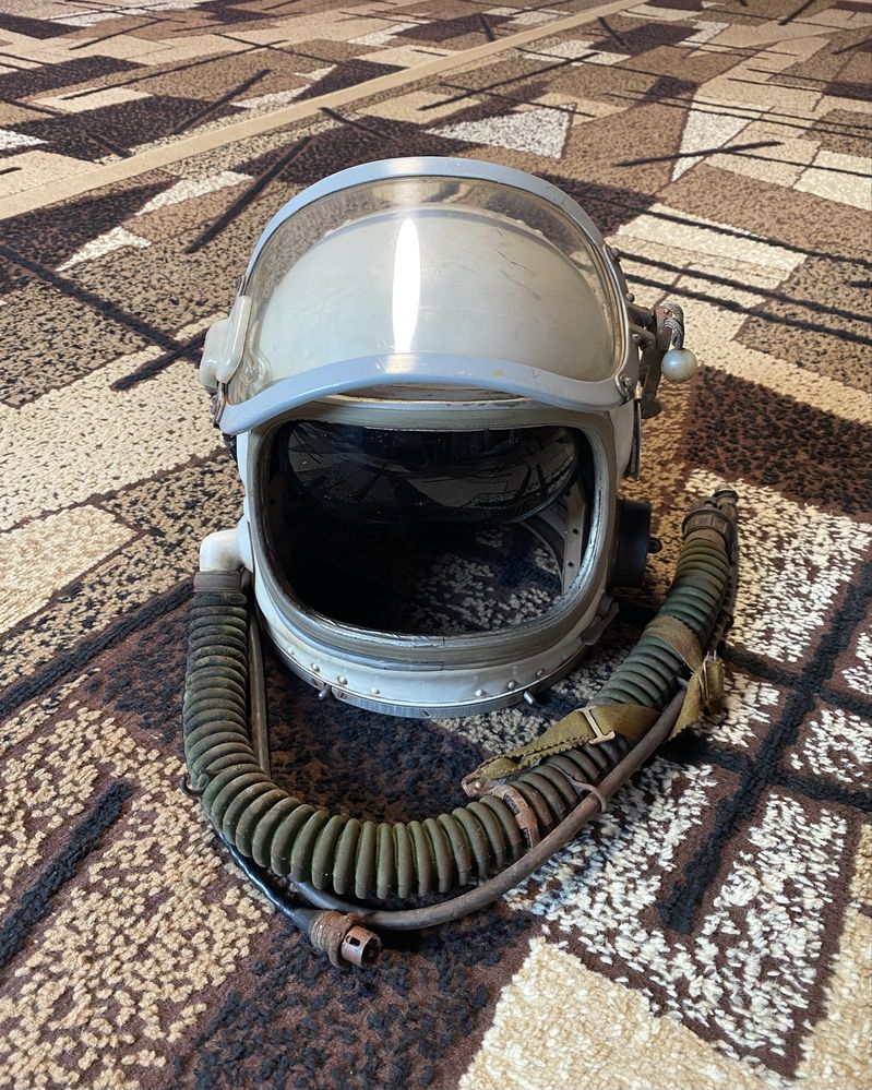 Шолом льотчика ГШ-6