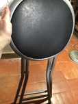 Banquinho dobravel em metal
