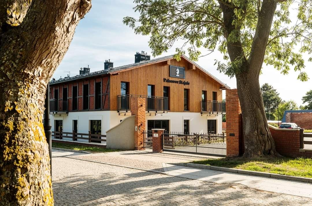 Apartament w Trzęsaczu z duzym tarasem i podgrzewanym basenem