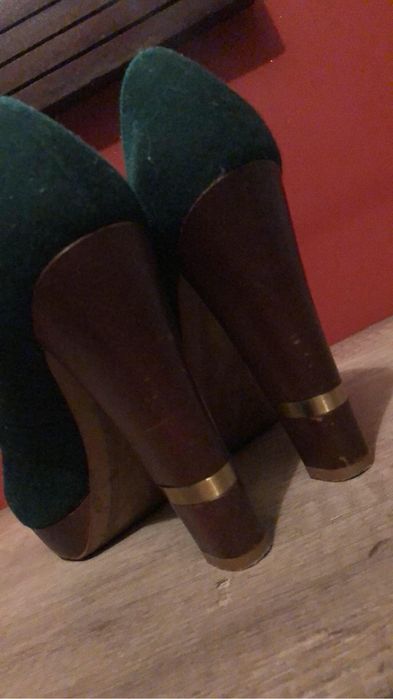 Wysokie Czółenka na słupku 38