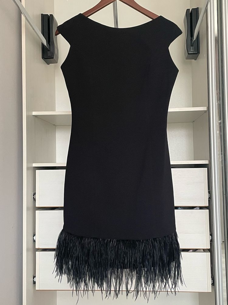 Сукня з пір‘ям Платье с перьями страуса