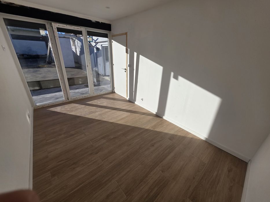 anexo / apartamento T2 despesas incluídas