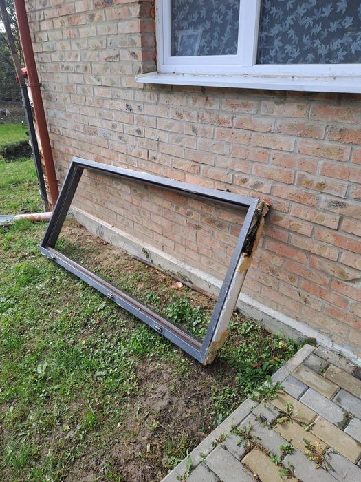 Двері вхідні металеві